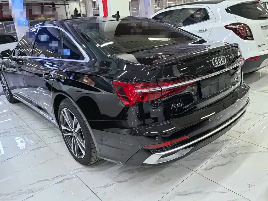 Audi A6L — фото 3