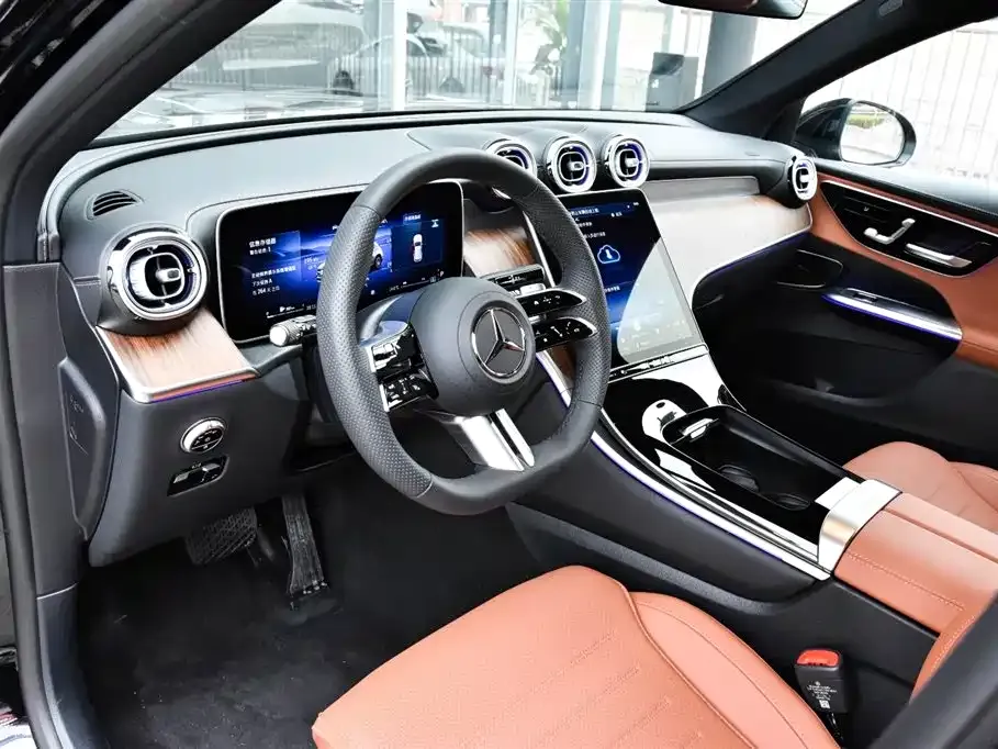 Mercedes-Benz GLC — фото 9