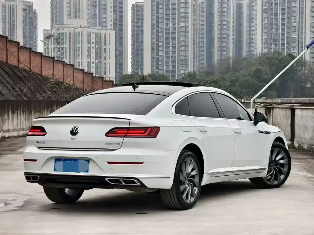 Volkswagen CC — фото 2