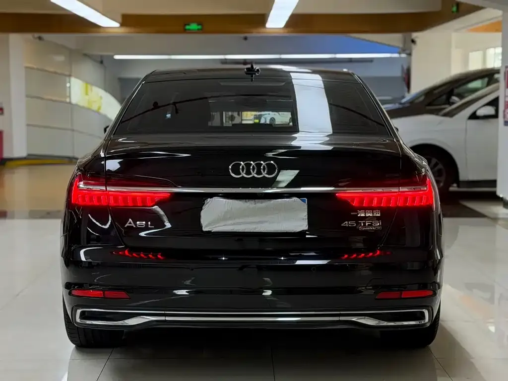 Audi A6L — фото 3