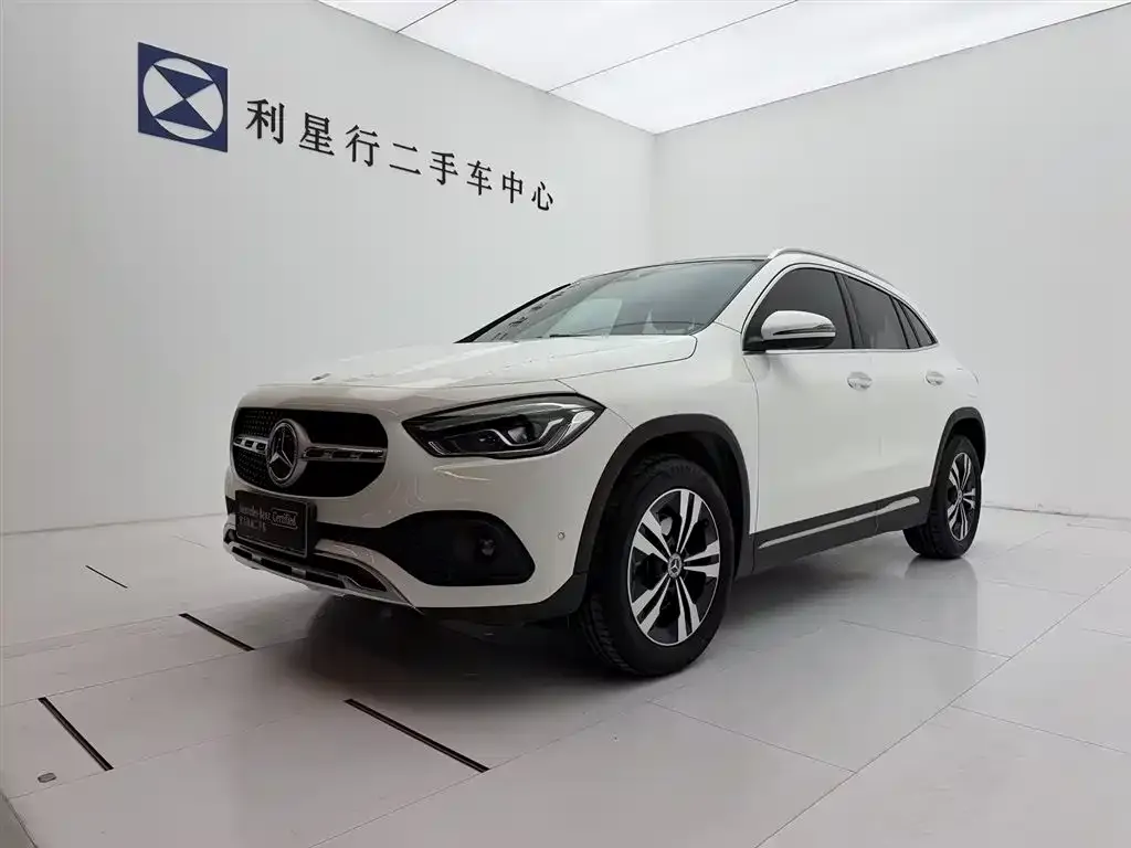Mercedes-Benz GLA — фото 1