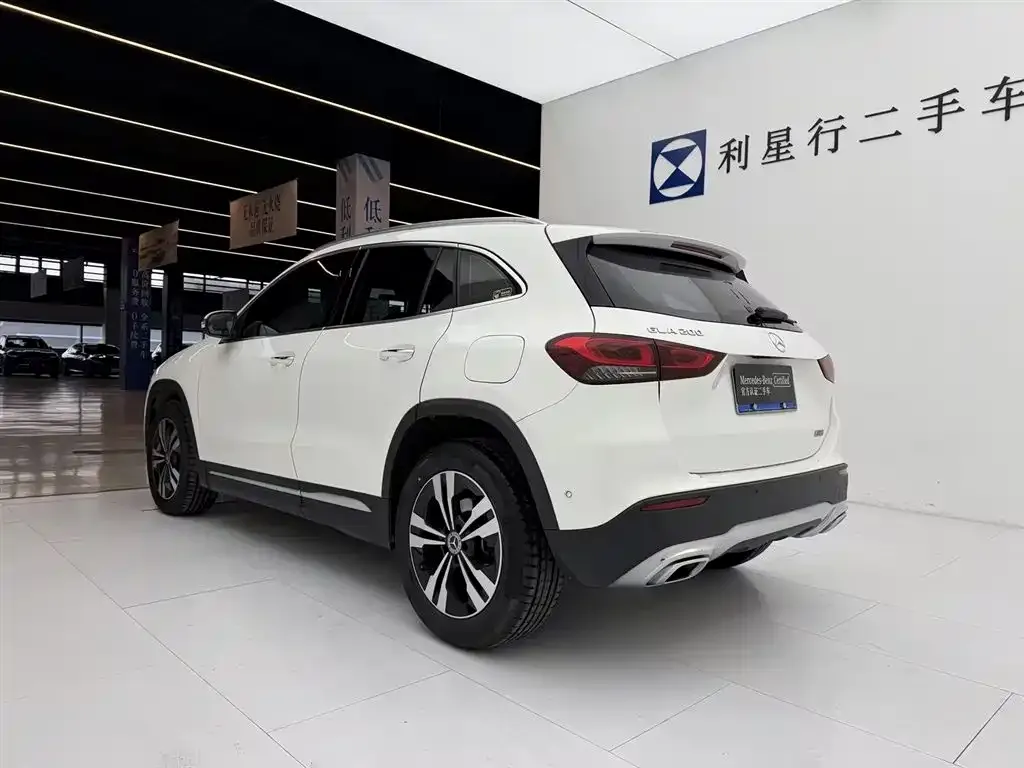 Mercedes-Benz GLA — фото 6