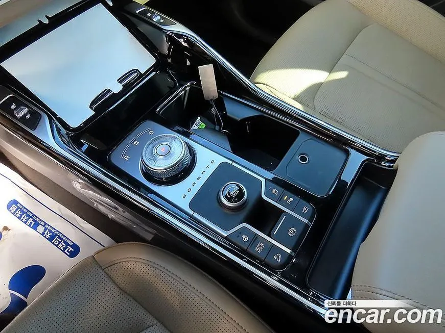 Kia Sorento — фото 9
