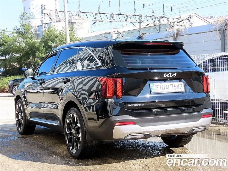 Kia Sorento — фото 6