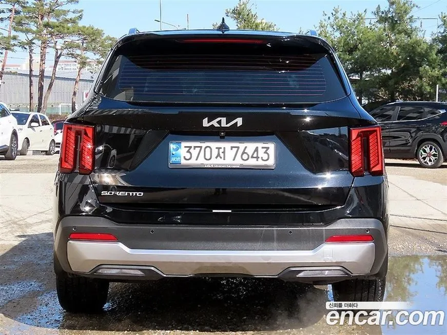 Kia Sorento — фото 10