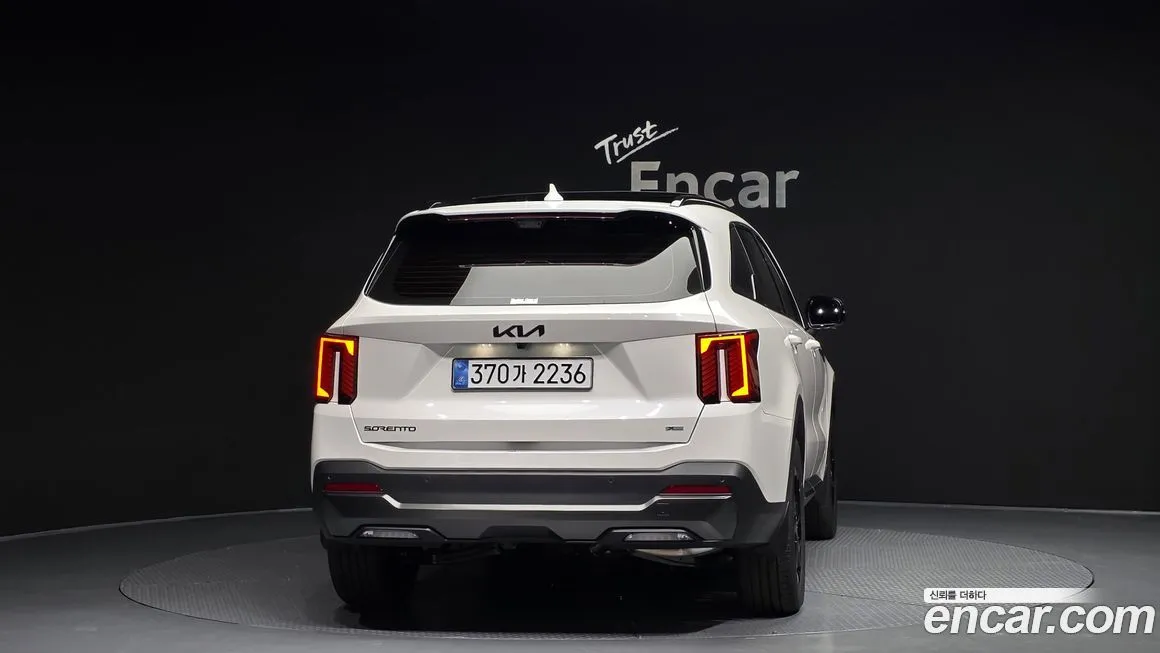 Kia Sorento — фото 4