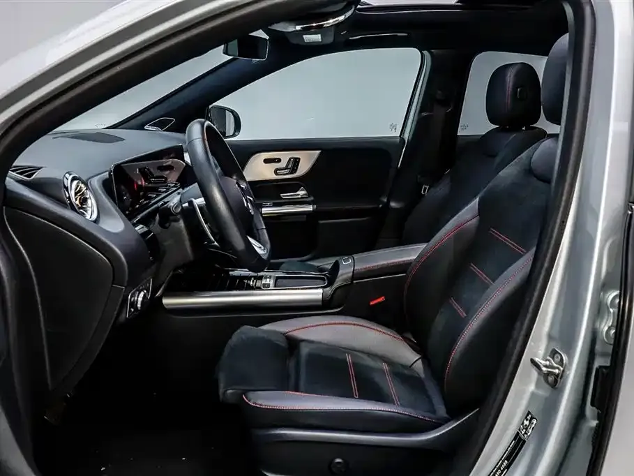 Mercedes-Benz GLA AMG — фото 6