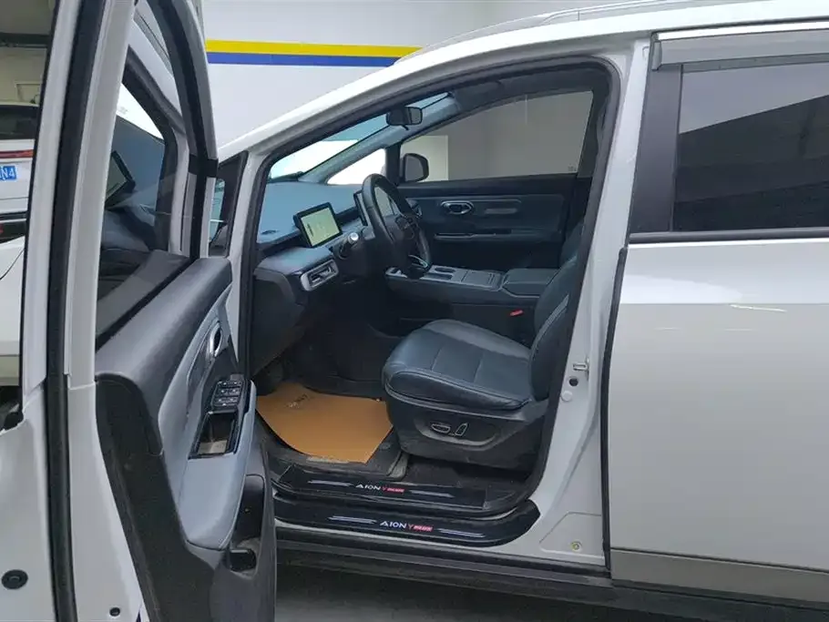 Aion Y — фото 10