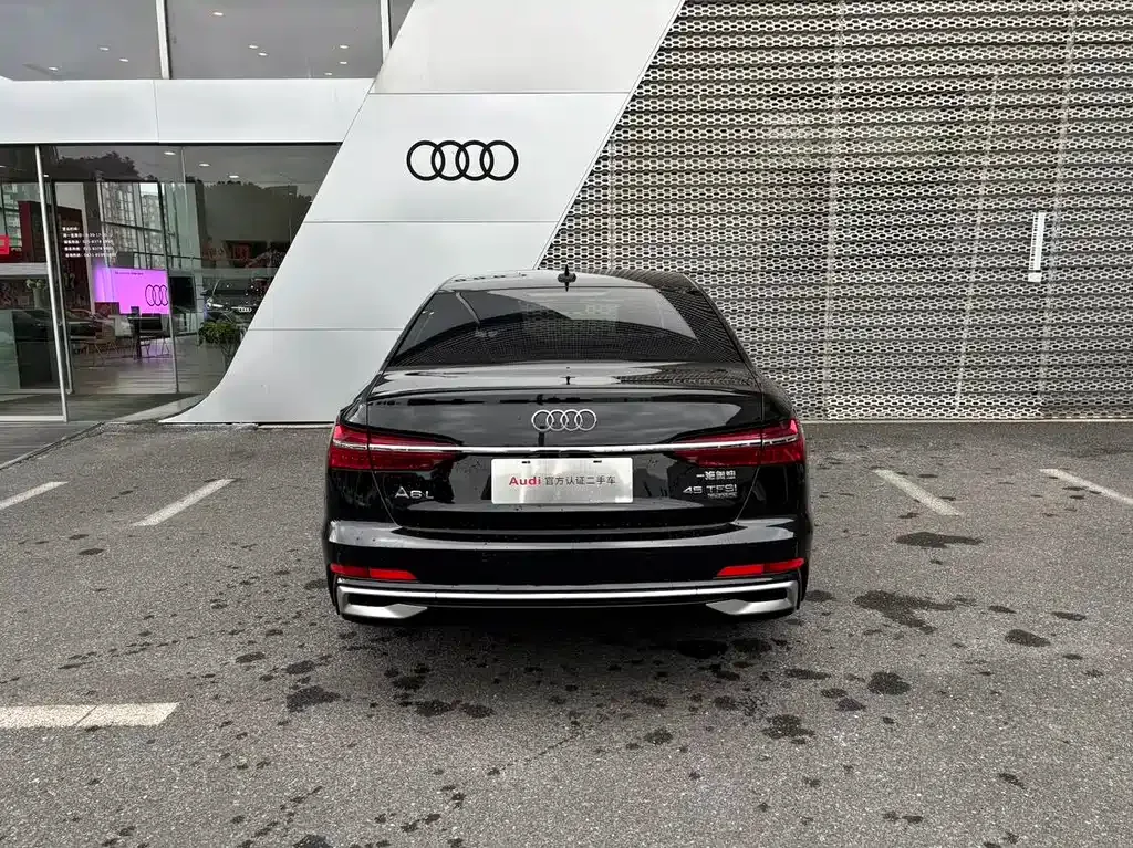 Audi A6L — фото 9