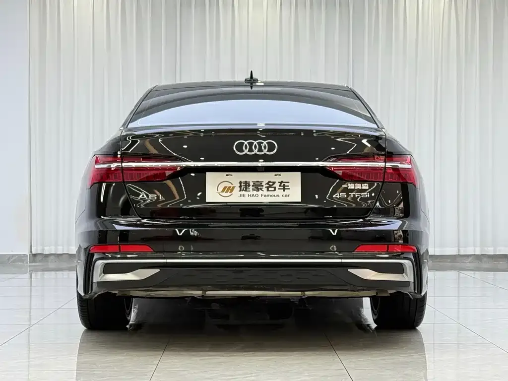 Audi A6L — фото 5
