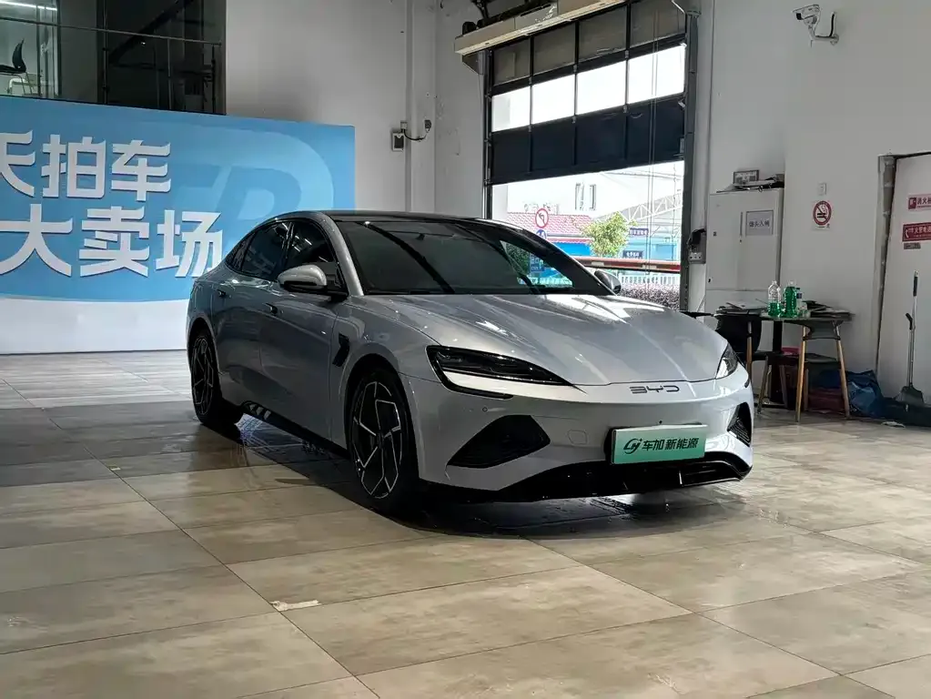 BYD Seal — фото 4
