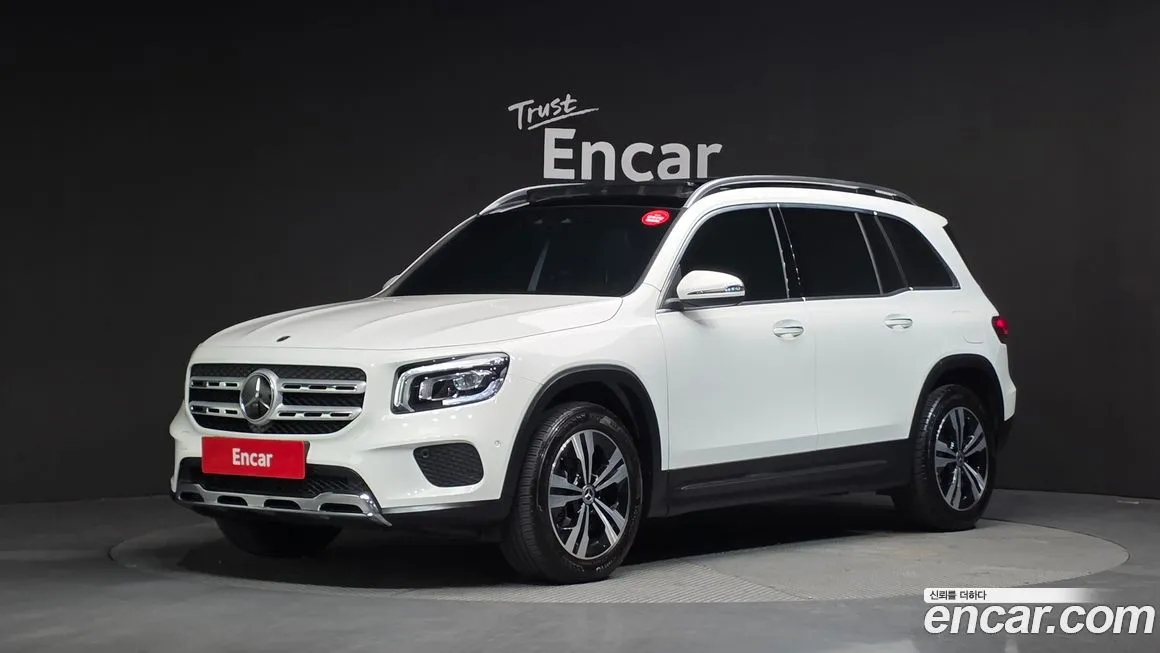 Mercedes-Benz GLB-Class — фото 1