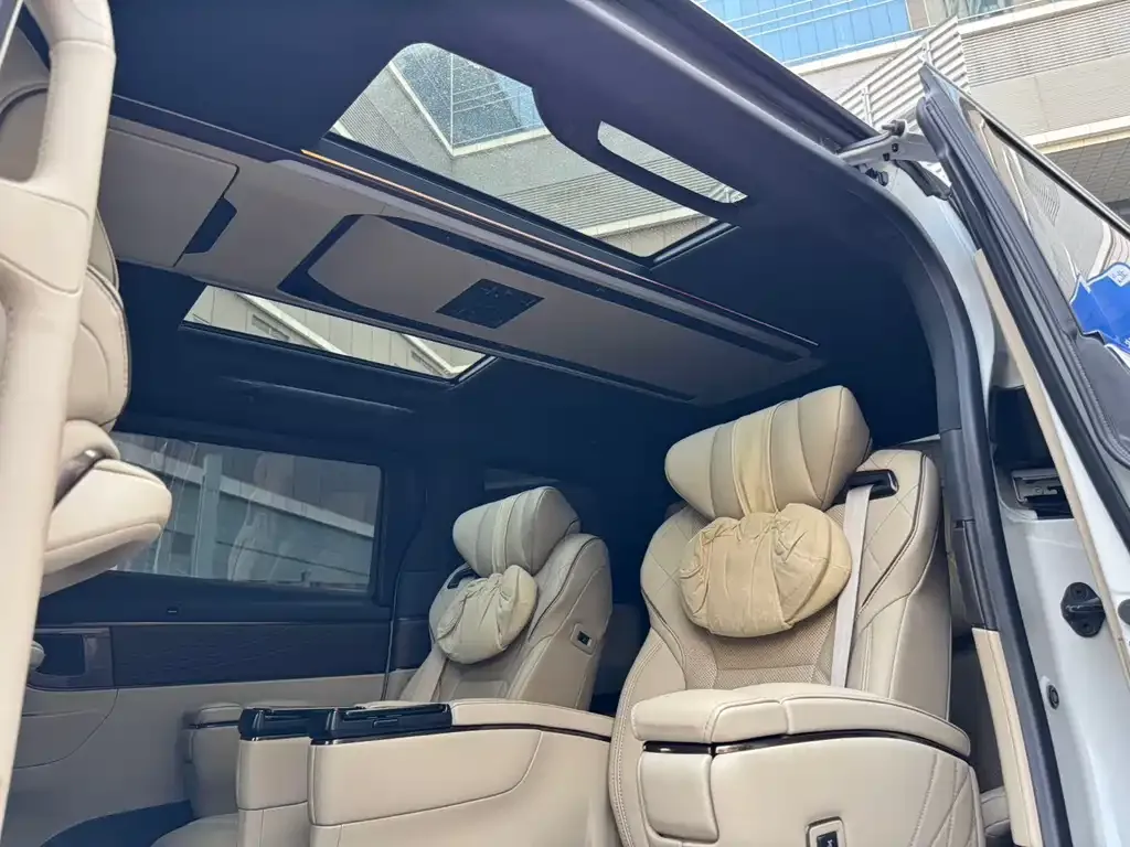 Toyota Vellfire — фото 6