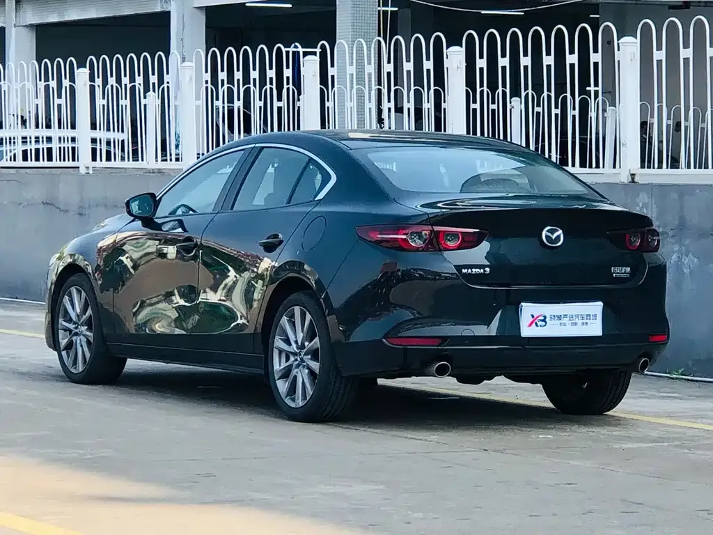Mazda 3 Axela — фото 7