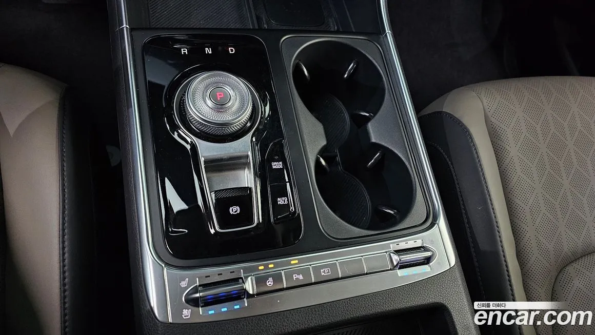 Kia Carnival — фото 10