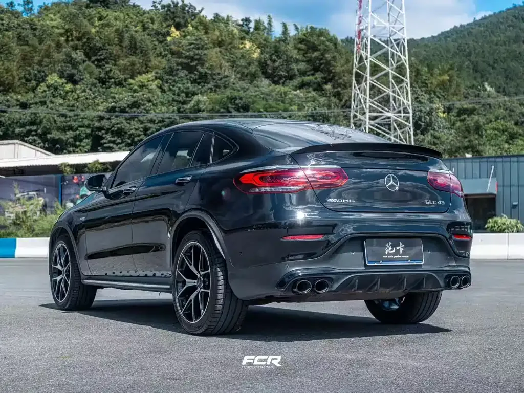 Mercedes-Benz GLC Coupe AMG — фото 8