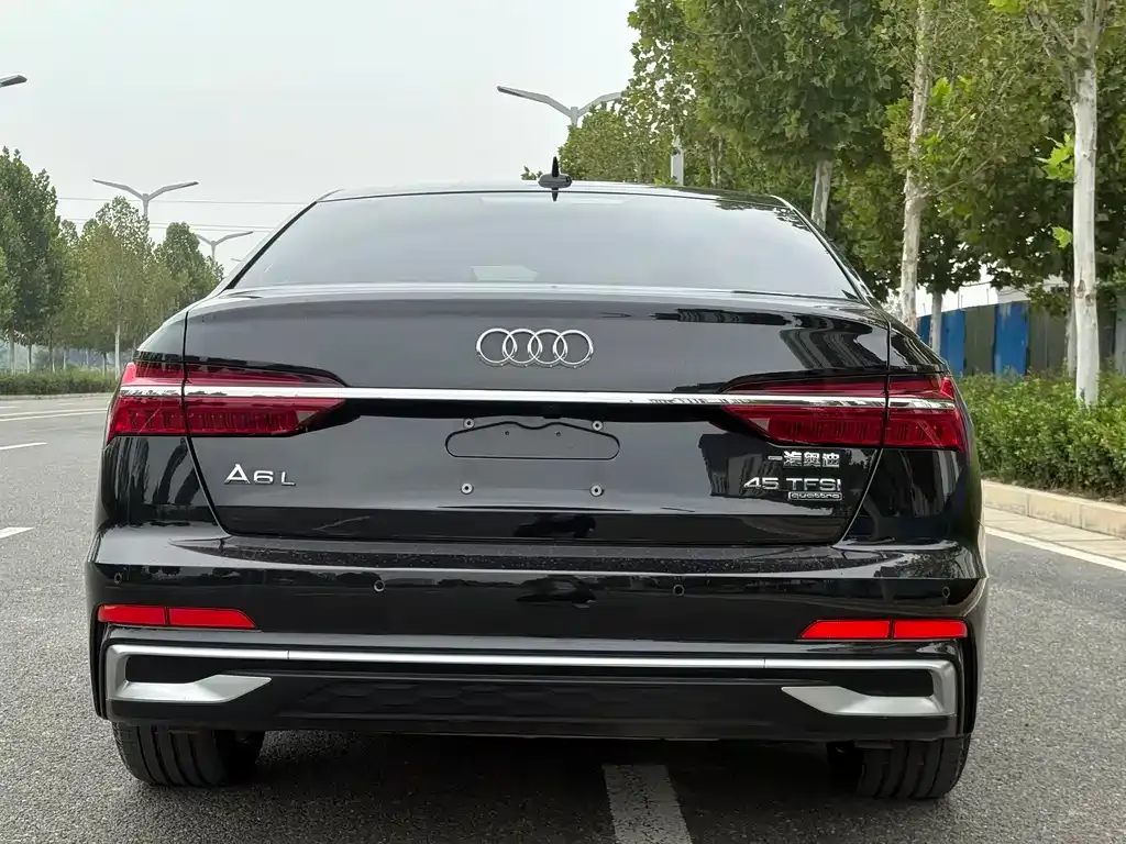 Audi A6L — фото 5