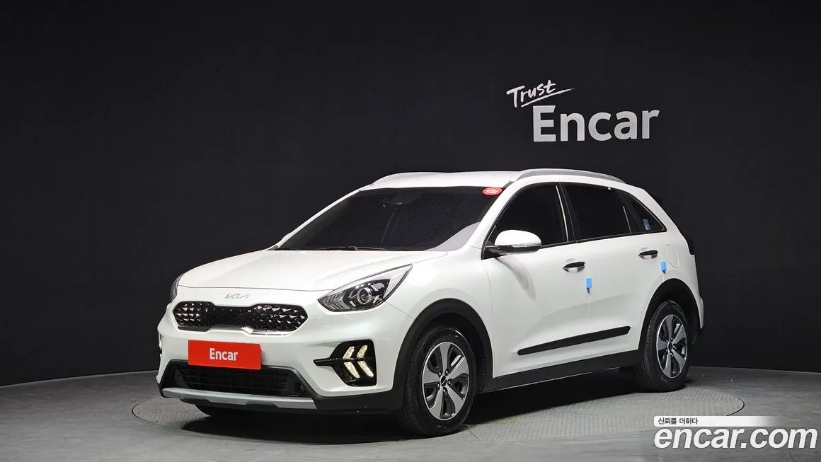 Kia Niro — фото 1