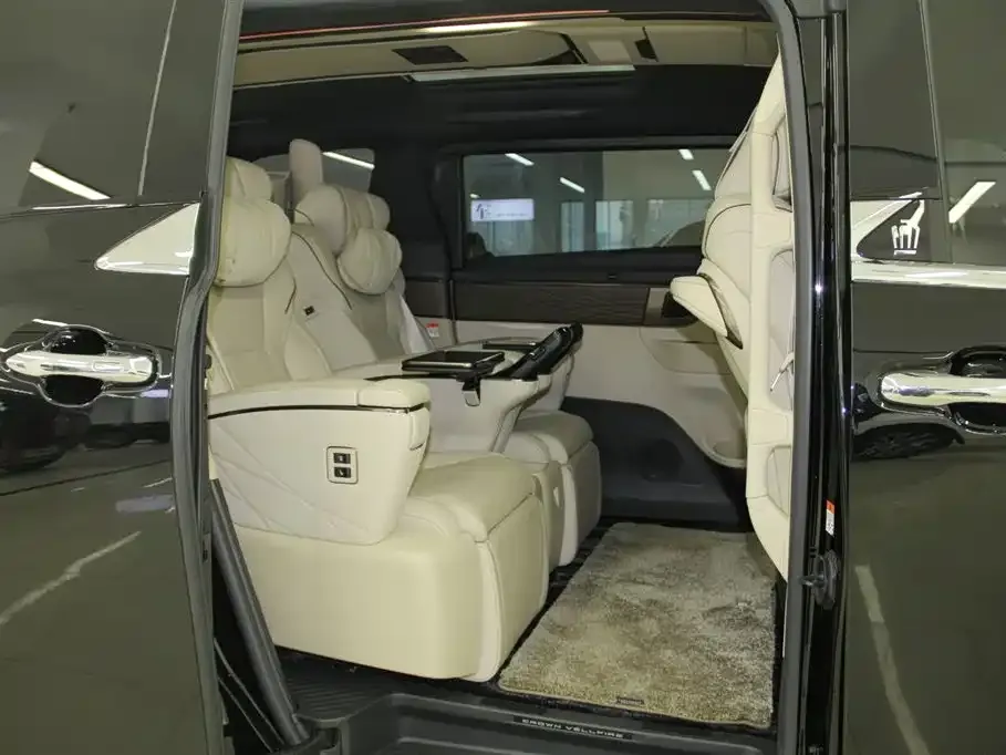 Toyota Vellfire — фото 6