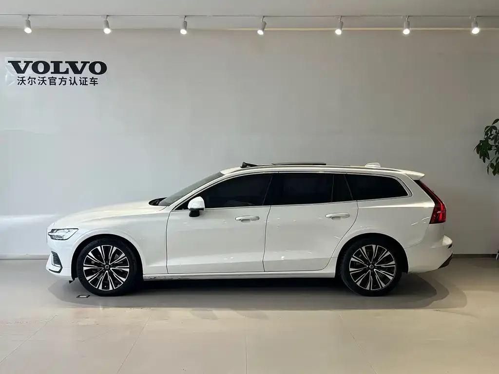 Volvo V60 — фото 4