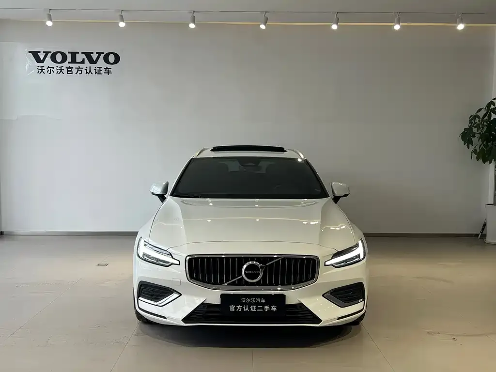 Volvo V60 — фото 3