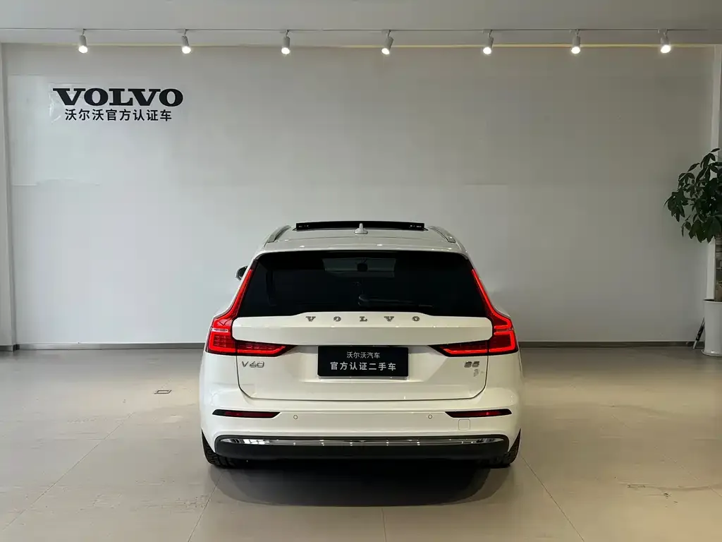 Volvo V60 — фото 2