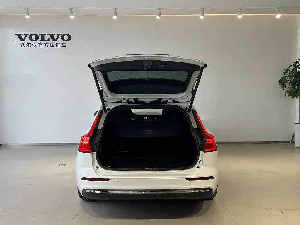 Volvo V60 — фото 6
