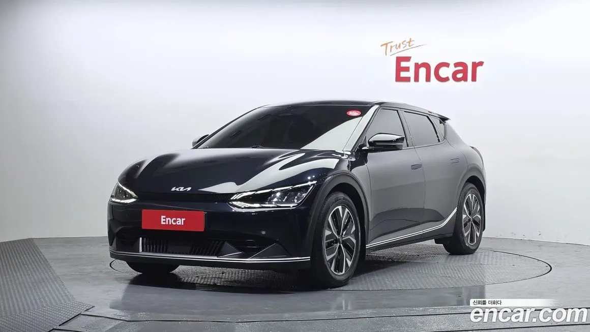 Kia EV6 — фото 1