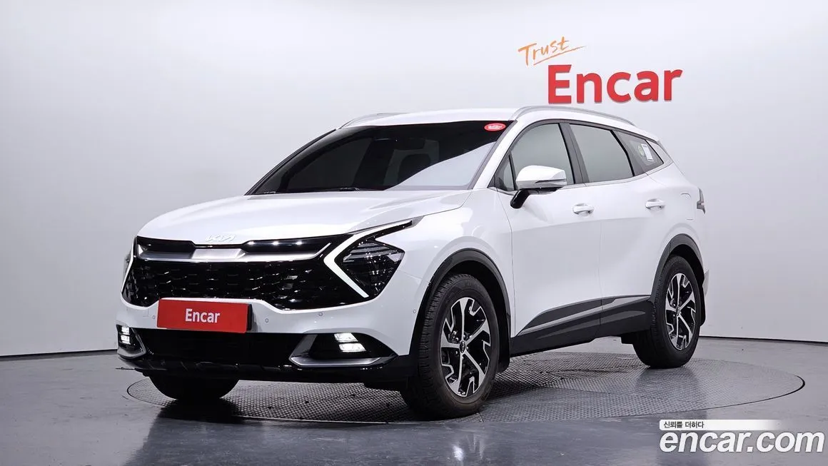 Kia Sportage — фото 1