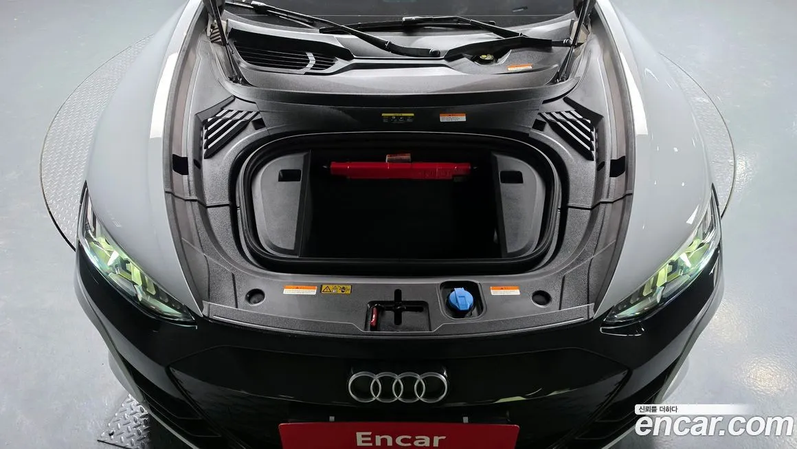 Audi e-tron GT — фото 8