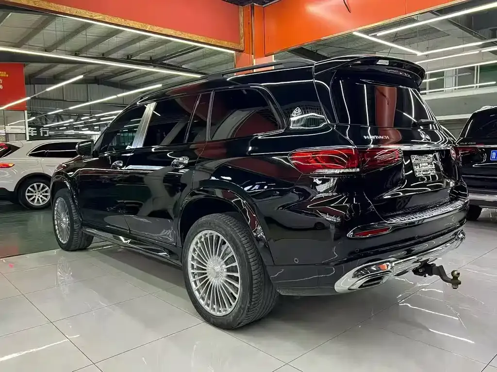 Mercedes-Benz GLS — фото 8