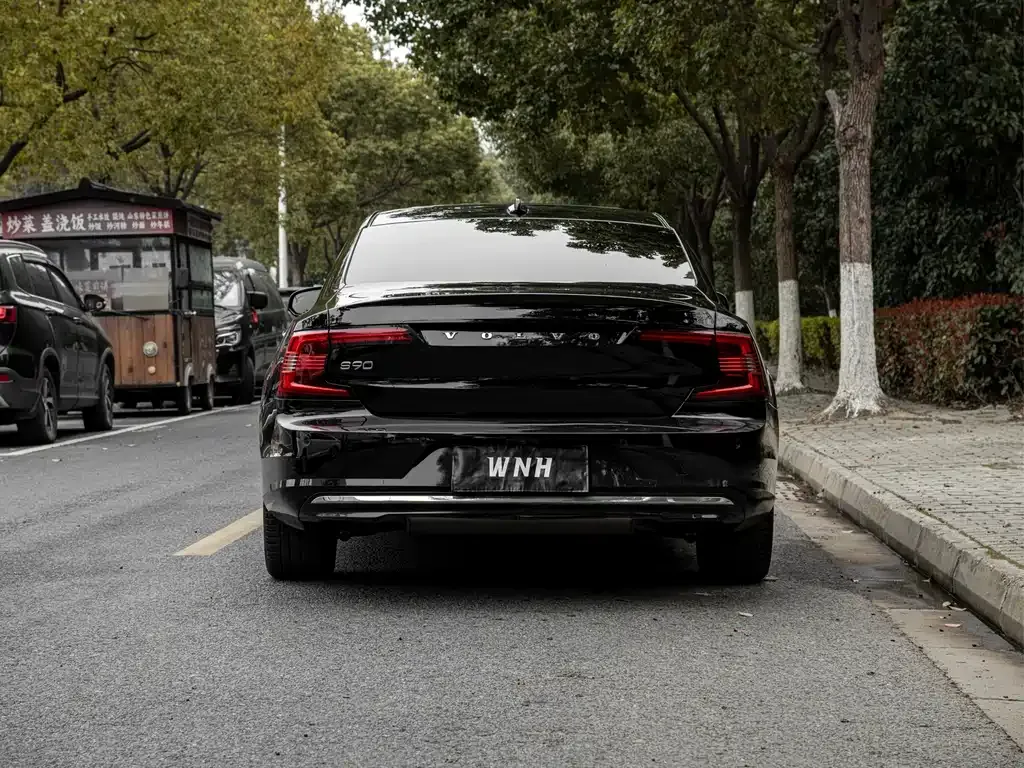 Volvo S90 — фото 8