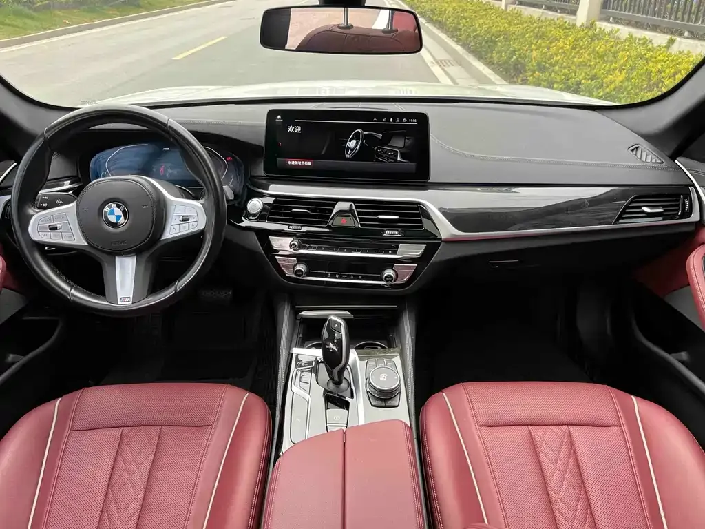 BMW 5 Series — фото 4