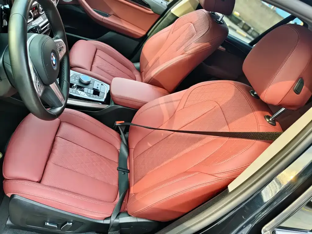 BMW iX3 — фото 10