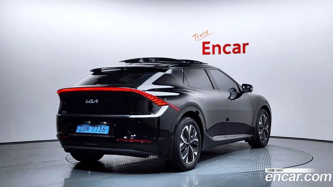 Kia EV6 — фото 8