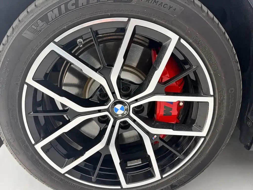 BMW 5 Series New Energy — фото 6