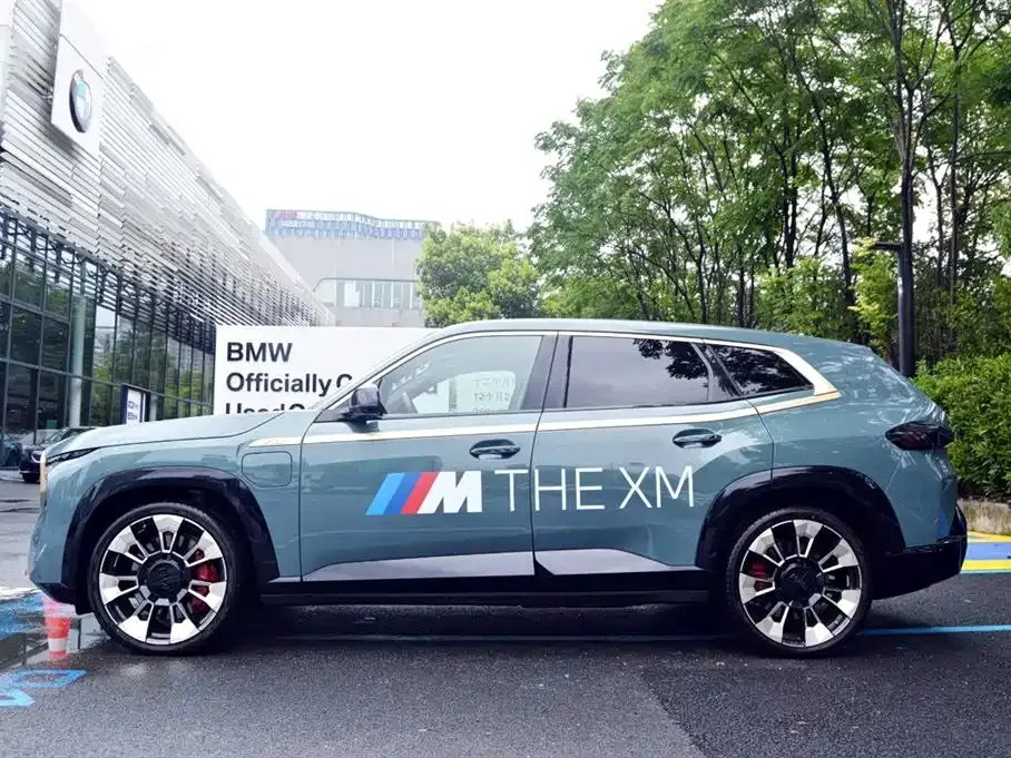 BMW XM — фото 3