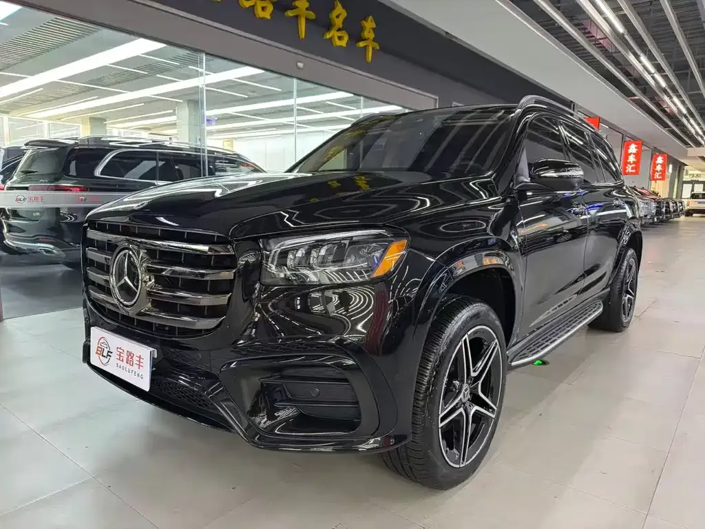 Mercedes-Benz GLS — фото 1