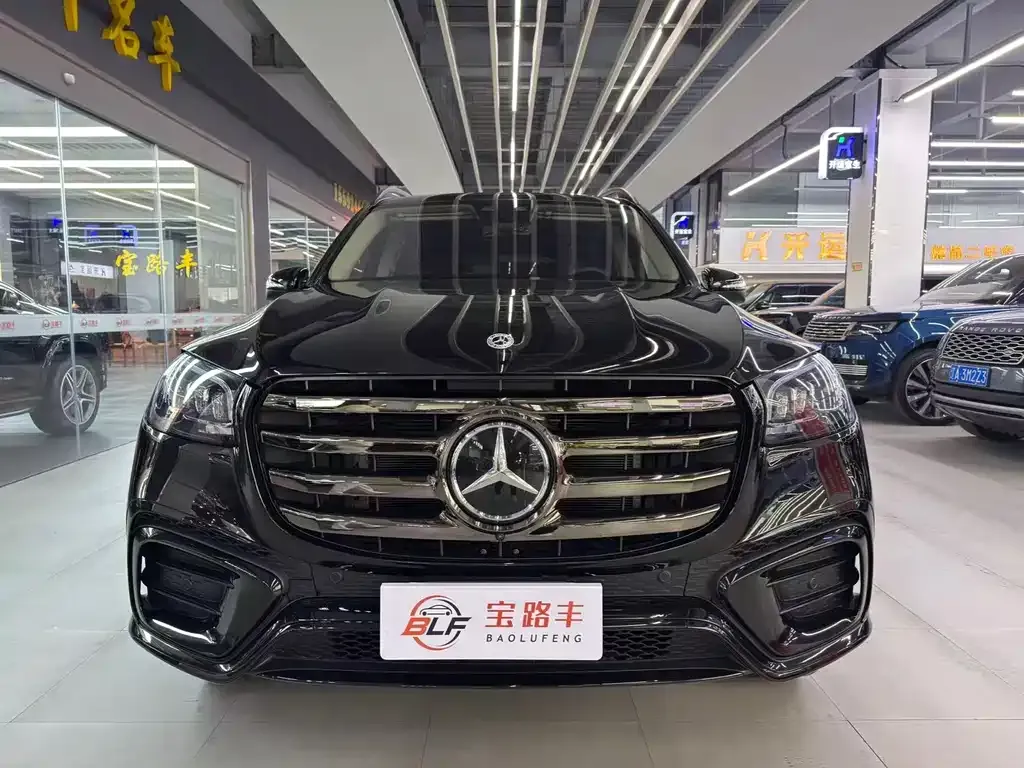 Mercedes-Benz GLS — фото 10