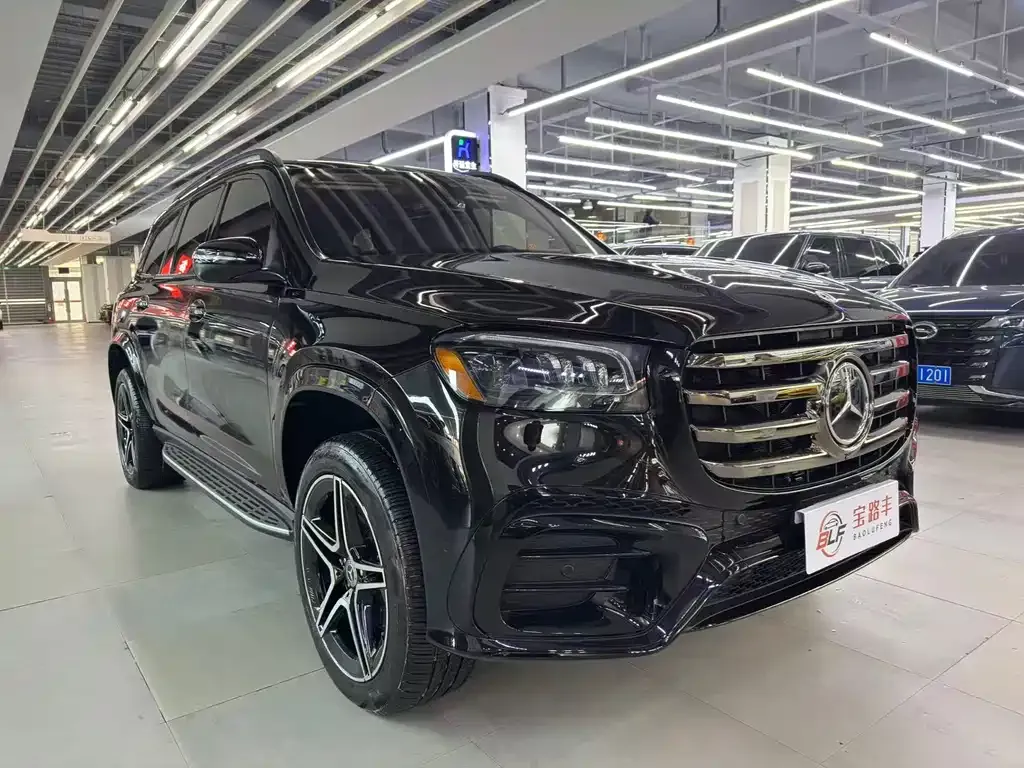 Mercedes-Benz GLS — фото 7