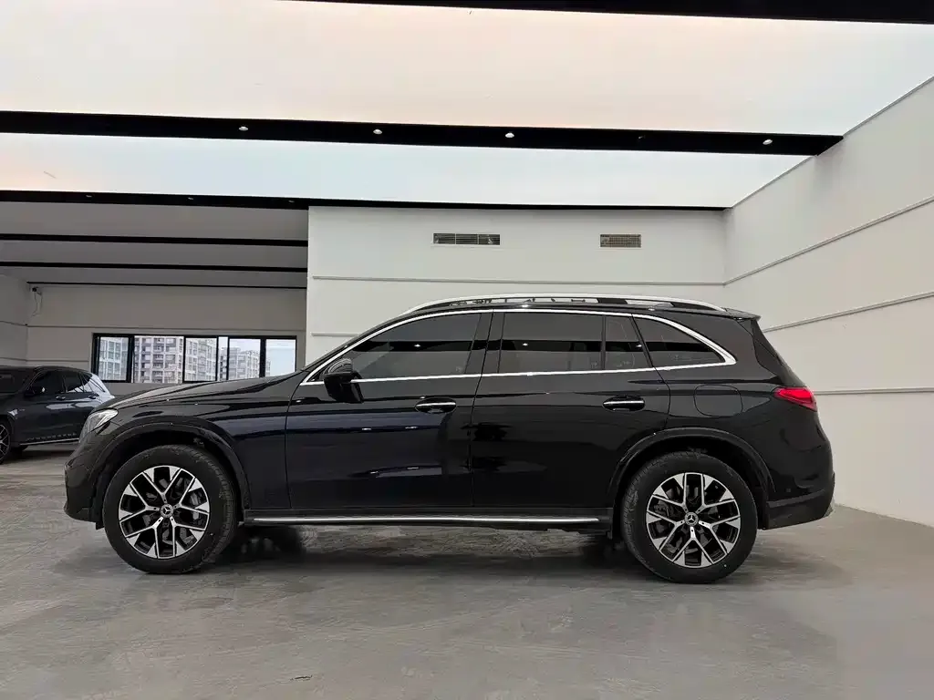 Mercedes-Benz GLC PHEV — фото 10