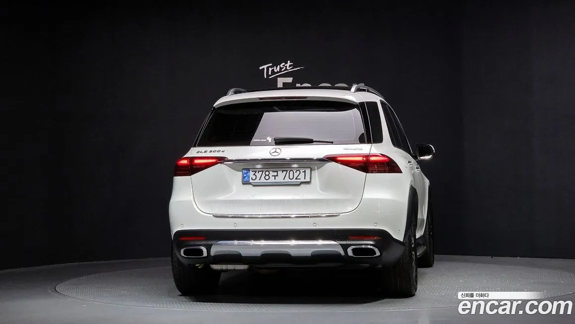 Mercedes-Benz GLE-Class — фото 5