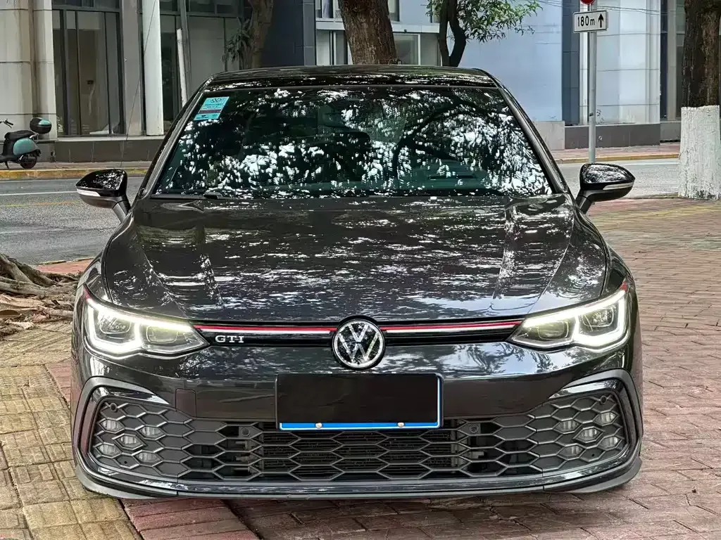 Volkswagen Golf GTI — фото 5