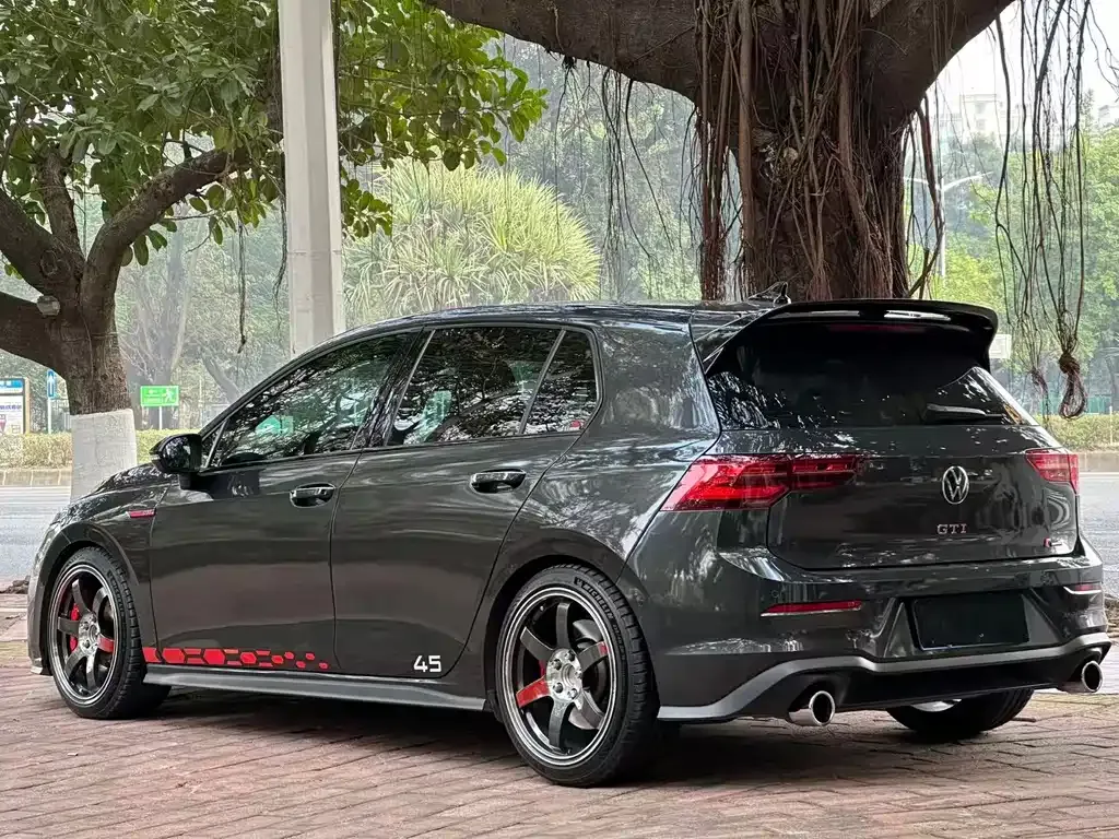 Volkswagen Golf GTI — фото 4