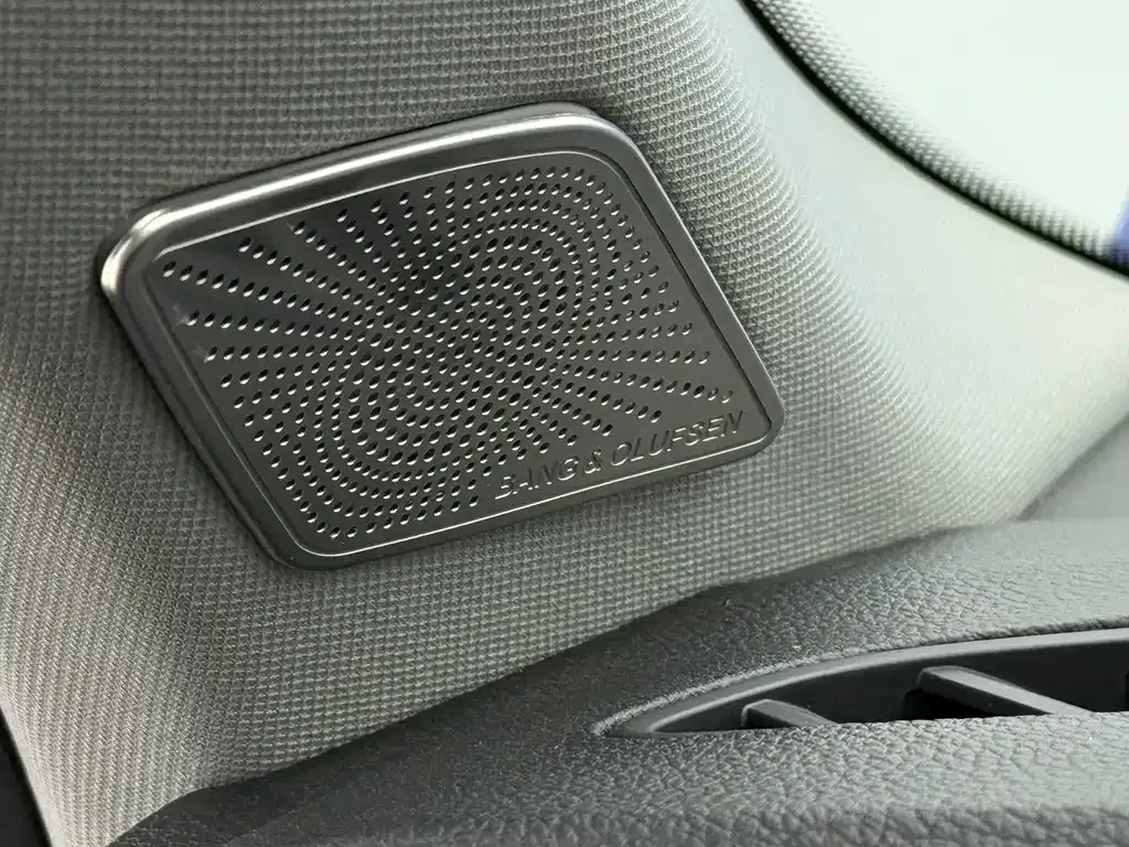 Audi Q3 — фото 10