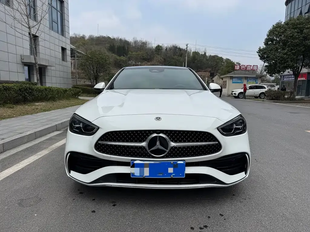 Mercedes-Benz C-Class — фото 10
