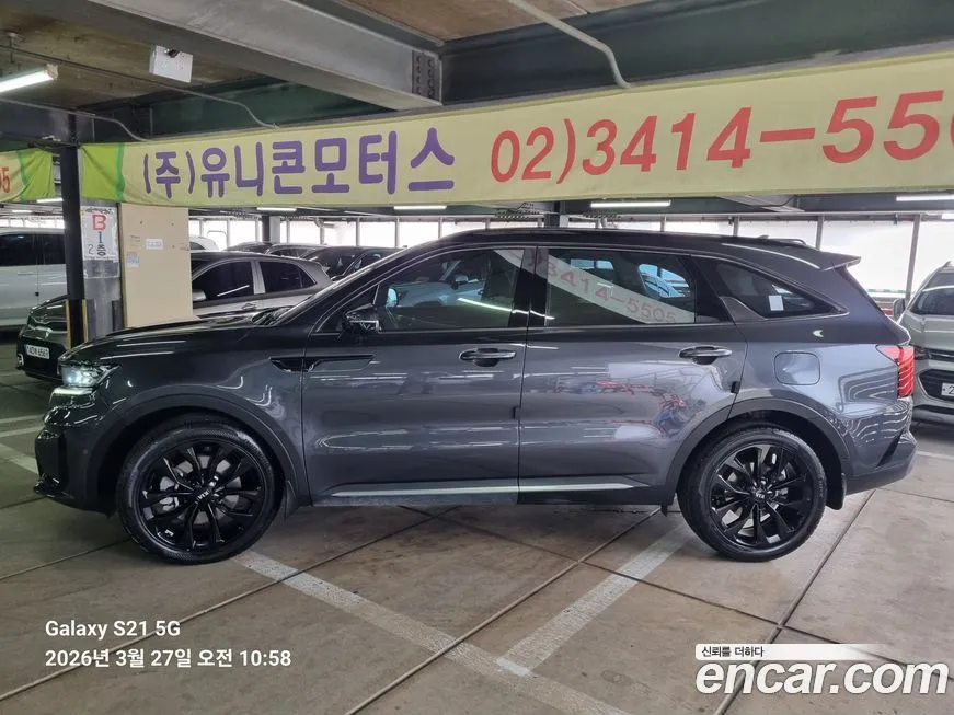 Kia Sorento — фото 8