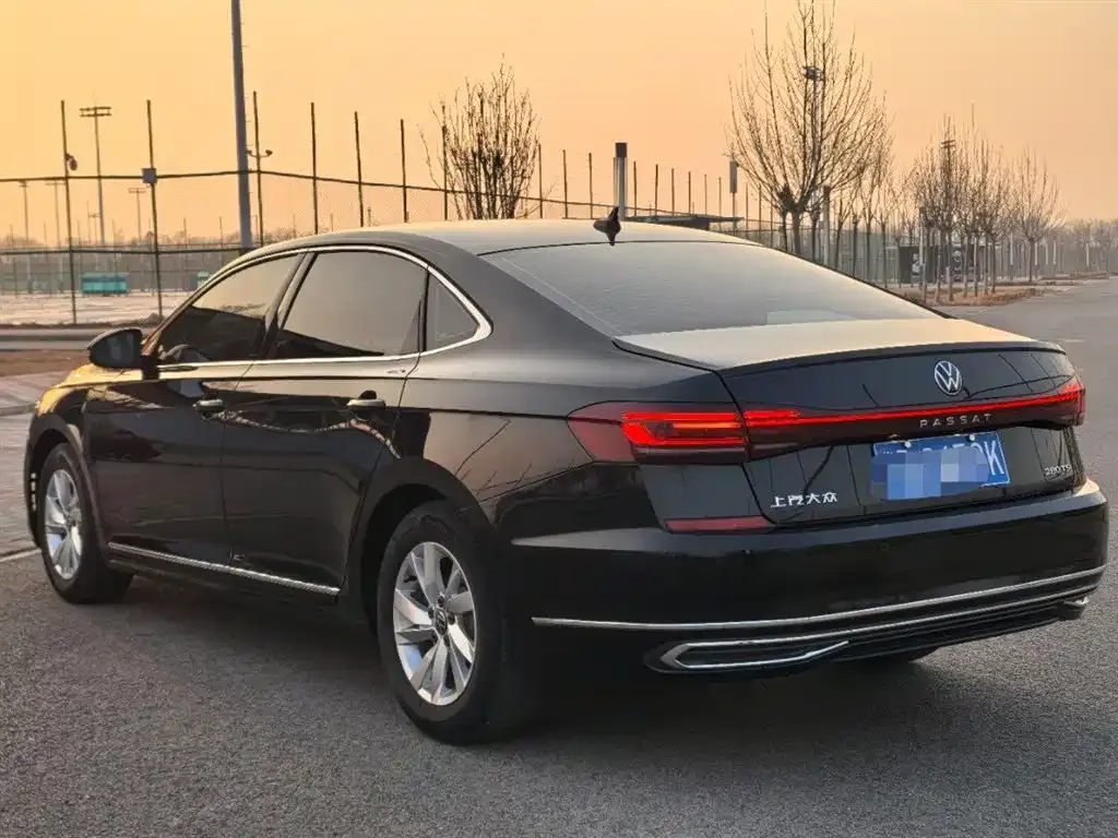 Volkswagen Passat — фото 3