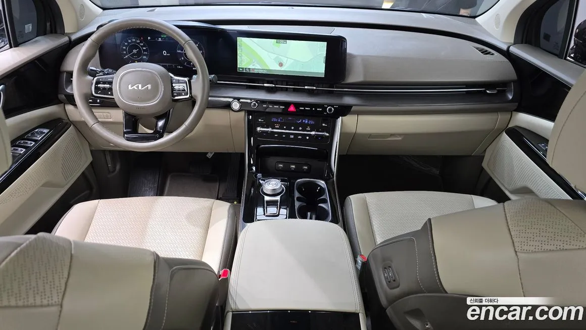 Kia Carnival — фото 9