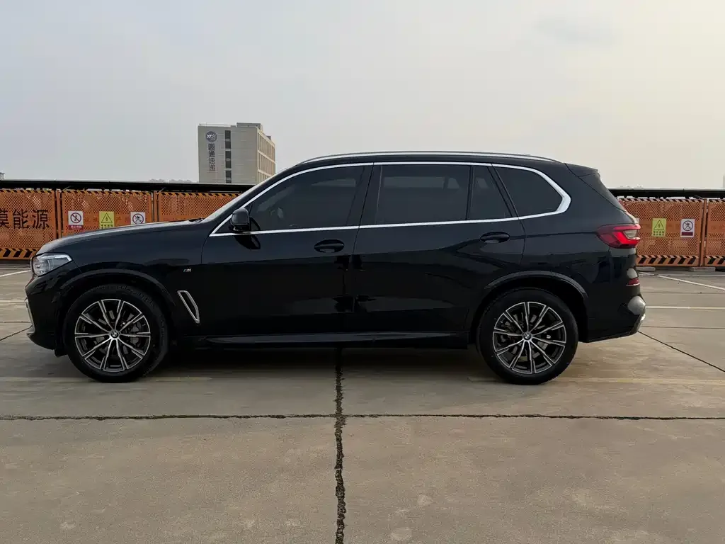 BMW X5 — фото 2